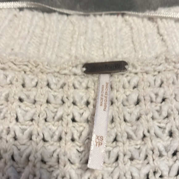 Sweater - Picture 3 of 5